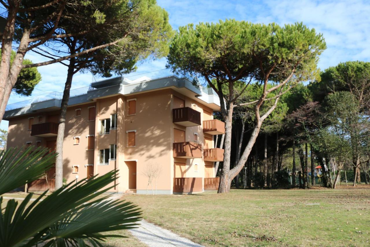 Condominio Clizia Bibione Exterior photo